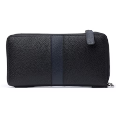 Thoughtful Zipper Design